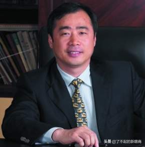 洪客隆集团主席熊贤忠，从百货商场到房地产，他还在探索新的道路