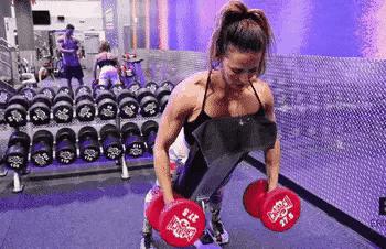 六个瘦背方法塑造迷人美背,女生练背让胸部挺拔