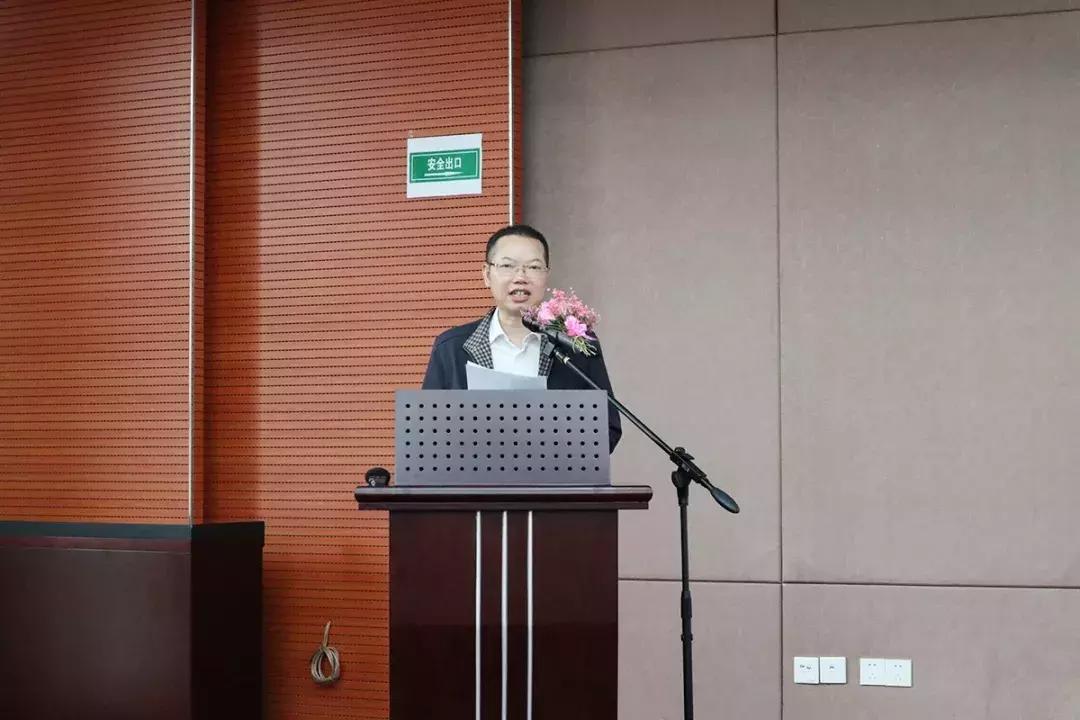 国内外奶瓶奶嘴大比对:宝宝好才是真的好!