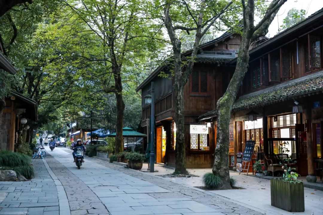 秋天值得打卡的地方,秋天最值得去的十个景点