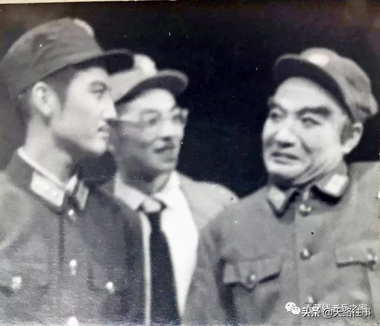 文艺兵跳芳华,文艺兵芳华话剧