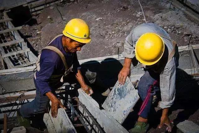 制衣招工难遇招工荒,广州制衣工600元一天招不到人