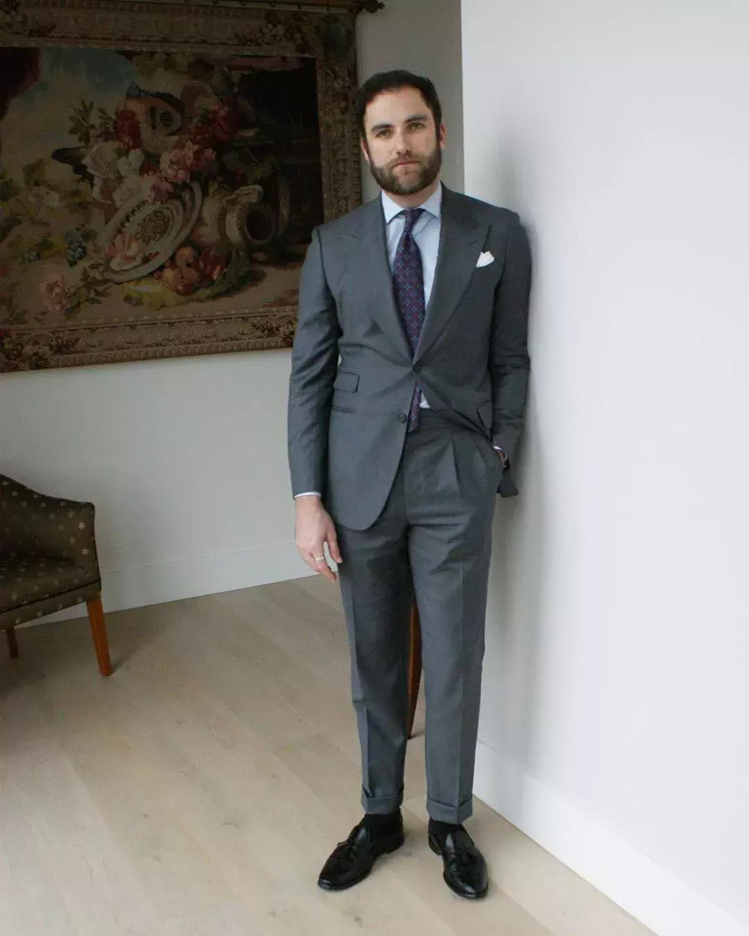 脚大不穿尖头皮鞋,脚大不怕鞋松