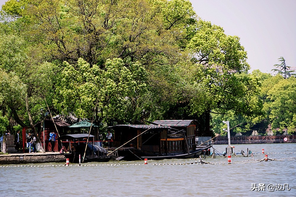 南湖是浙江三大名湖之一,嘉兴南湖三大名湖