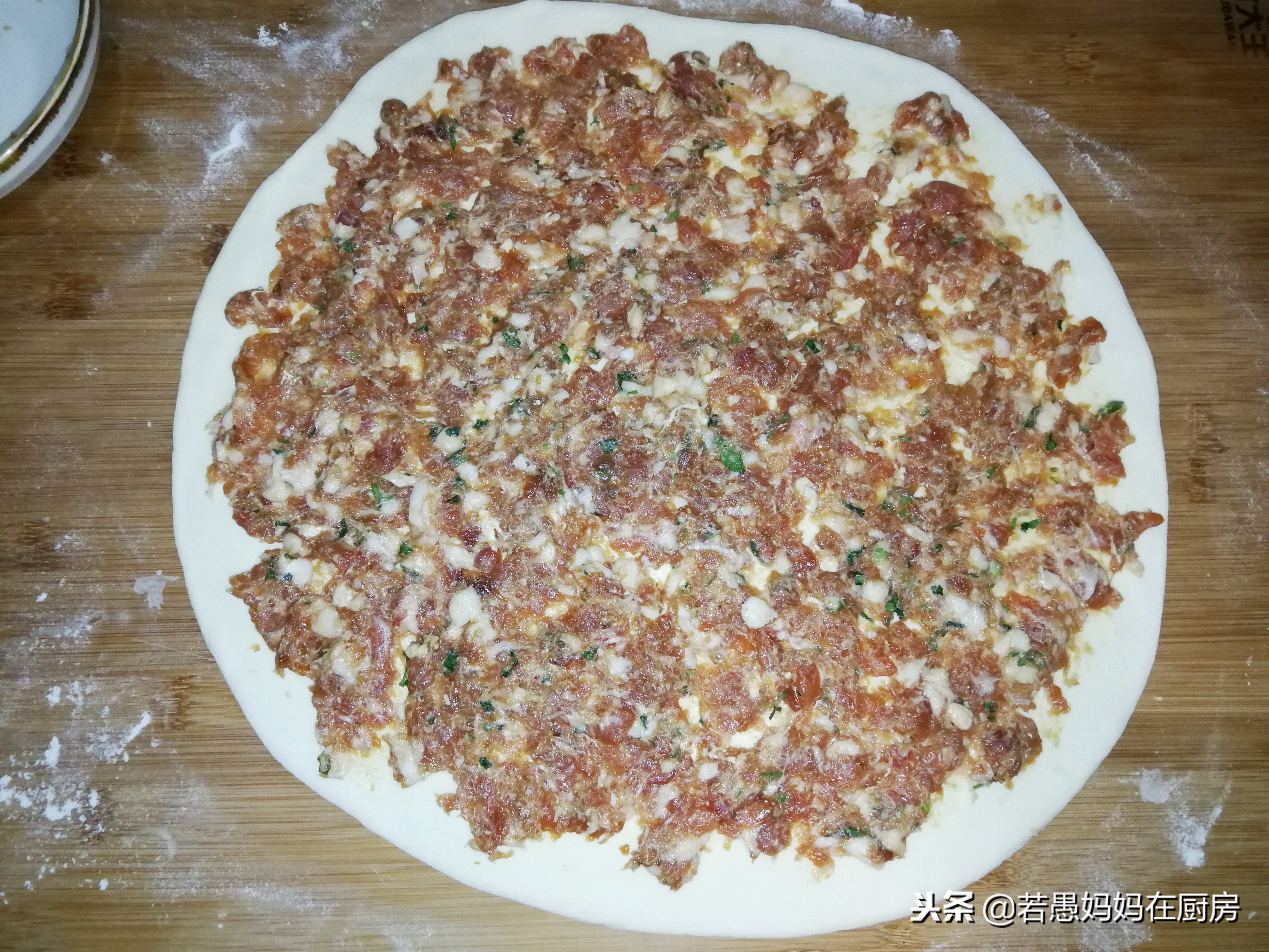 无褶子包包子手法教程,包大包子最简单怎么捏褶