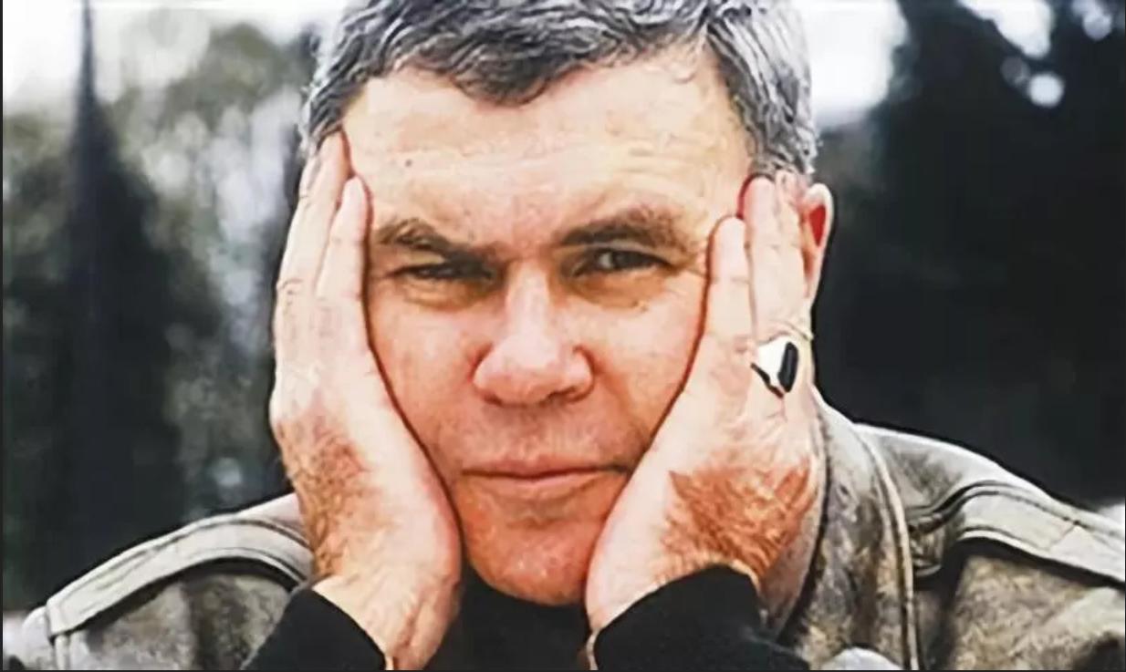 雷蒙德钱德勒书讲解,论雷蒙德卡佛短篇小说创作