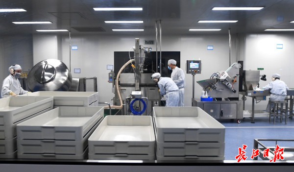 防控疫情体现中国力量,中国新冠疫苗彰显国家的强大