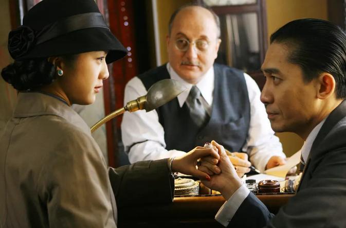 《色，戒》过去12年，你还是看不懂易先生和王佳芝