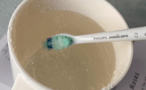 飞利浦电动牙刷流动洁力,飞利浦电动牙刷刷头hx6720