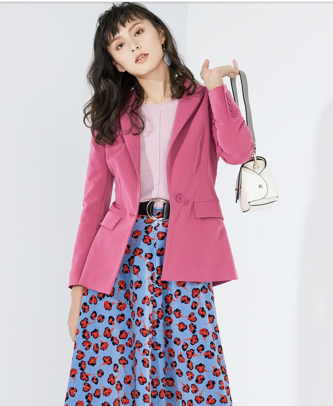 小西装怎么搭配好看,小西装怎么搭配更有气质