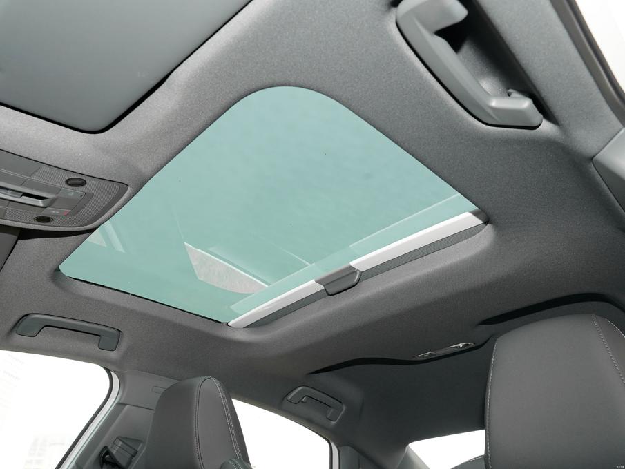 奥迪a3丐版多少钱能落地,奥迪a3丐版进取型