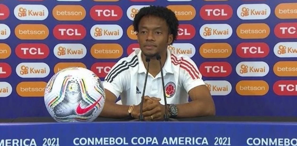 登贝莱对巴萨到底有什么不满,登贝莱接近与巴萨降薪续约