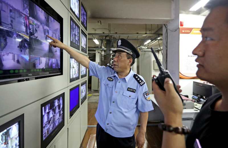 17年情洒西安康复路——记公安新城分局长乐西路派出所民警楚建全与商户的故事