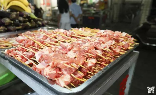 长沙不起眼小吃街推荐,长沙地摊小吃有哪些