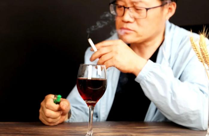 晨起抽烟有什么忌讳,晨起抽烟对血糖有影响吗