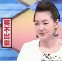 女子在超市做埋线,女性埋线减肥