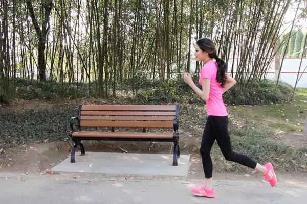 来大姨妈有血块怎么快速消除,女性来大姨妈有血块中医怎么调理