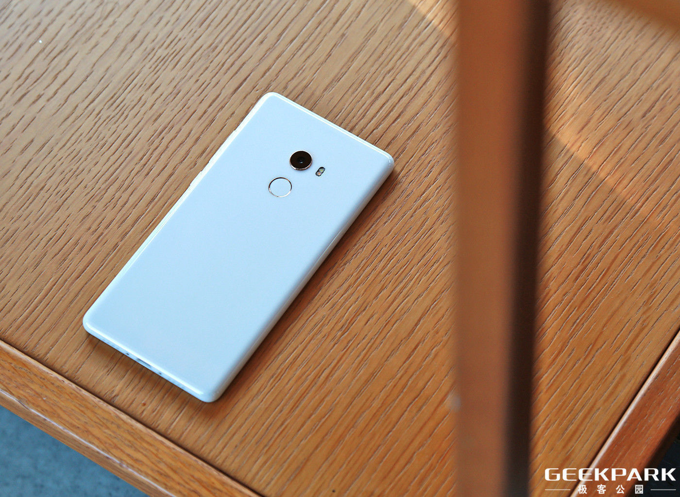 小米mix4是小米最好的吗,小米mix4评测把未来藏起来