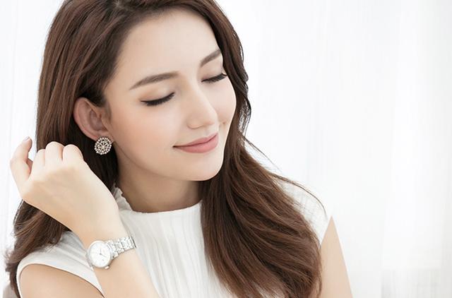 杨紫同款，Fossil欧美时尚水钻表！戴上它璀璨光华，亮如繁星