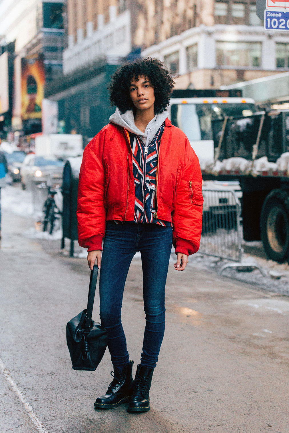 靴子夏季穿搭马丁靴,适合夏天穿的女靴马丁靴