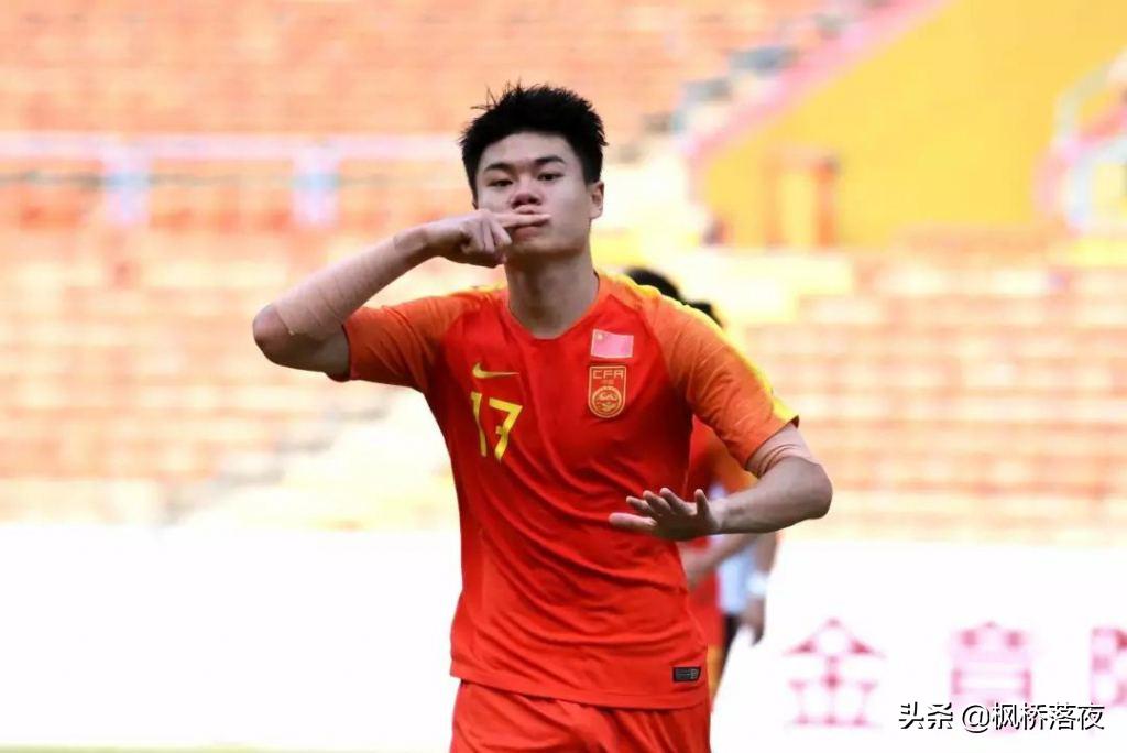 一块石头落地了！恒大23岁边锋终于进球了，新赛季还得指望他