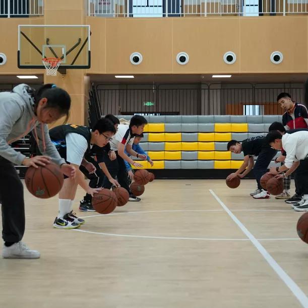 这场全市比赛开赛！华天队亮相