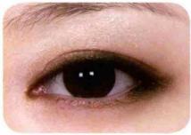 日常眼妆教程洋气十足的一款妆容,眼妆教程日常妆容分享