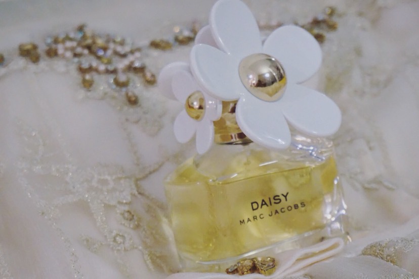 李宇春margiela,themarcjacobs包属于什么档次