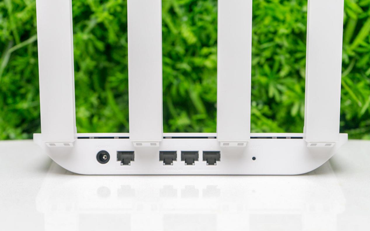 小米路由器4a百兆版对比荣耀x3,荣耀路由x3pro和小米路由4a千兆