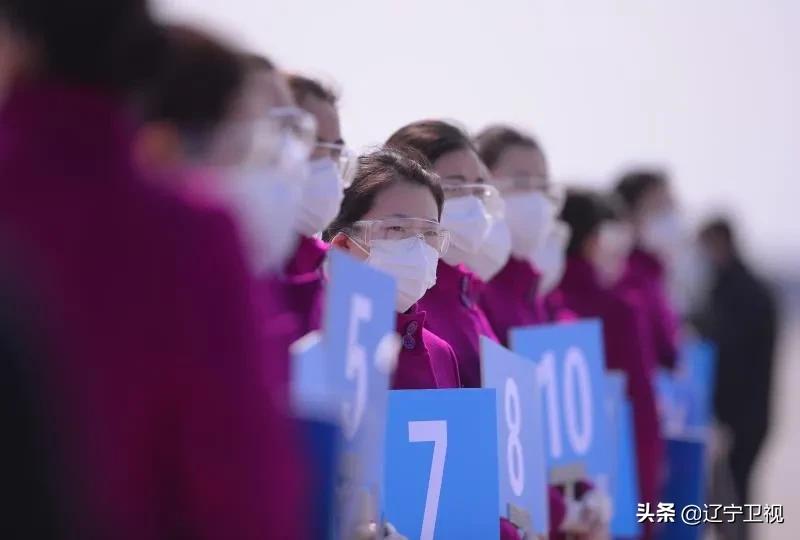 蓝天彩虹笑颜敬礼全城追星！这是你们应该得到的礼遇和荣耀！