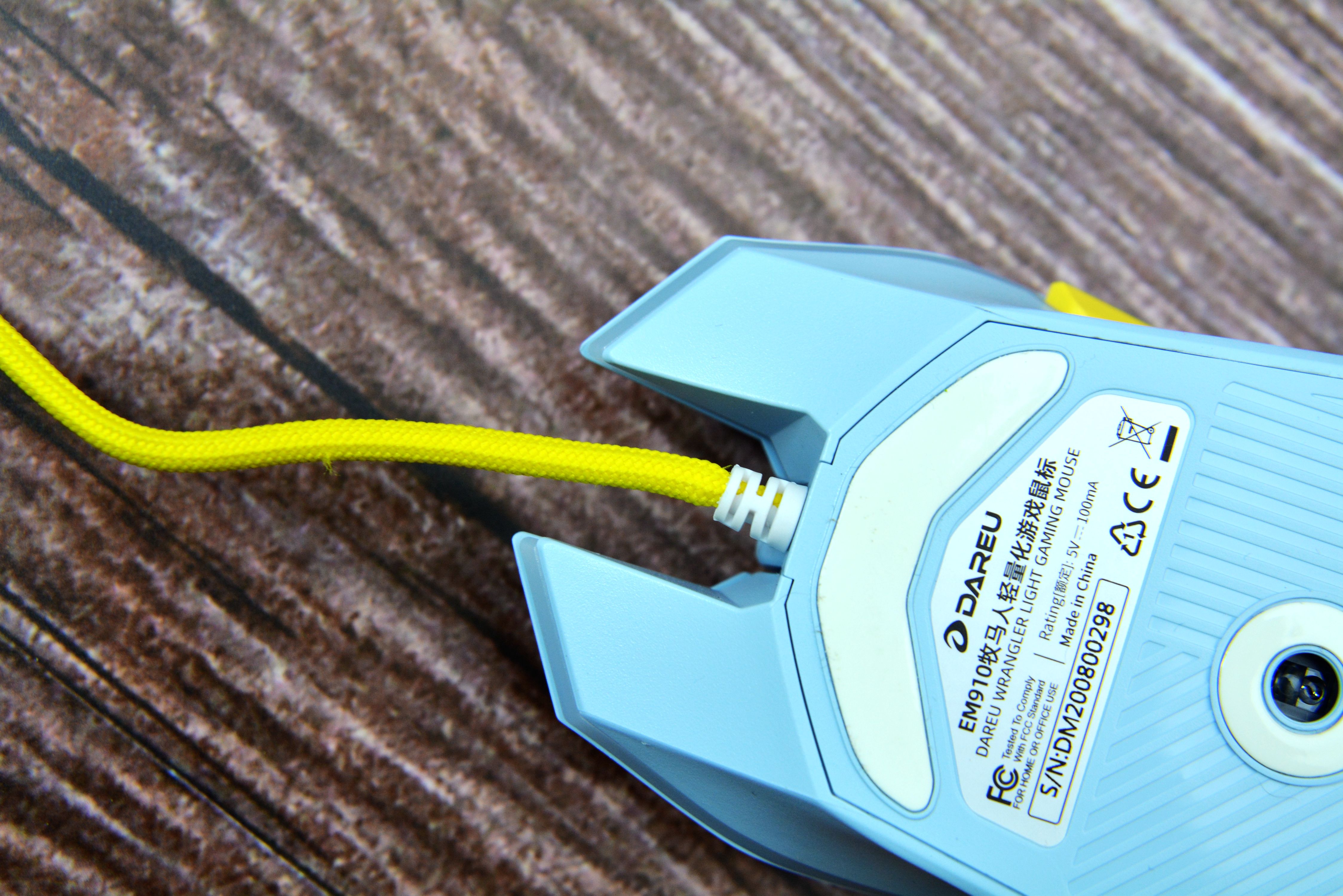 达尔优em910鼠标换微动,达尔优em910鼠标和雷蛇蝰蛇对比