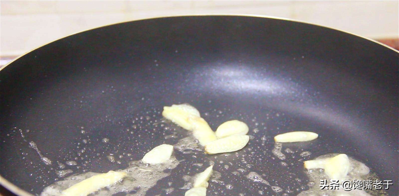 食用油深色和浅色有什么区别,不同类型的食用油有什么区别