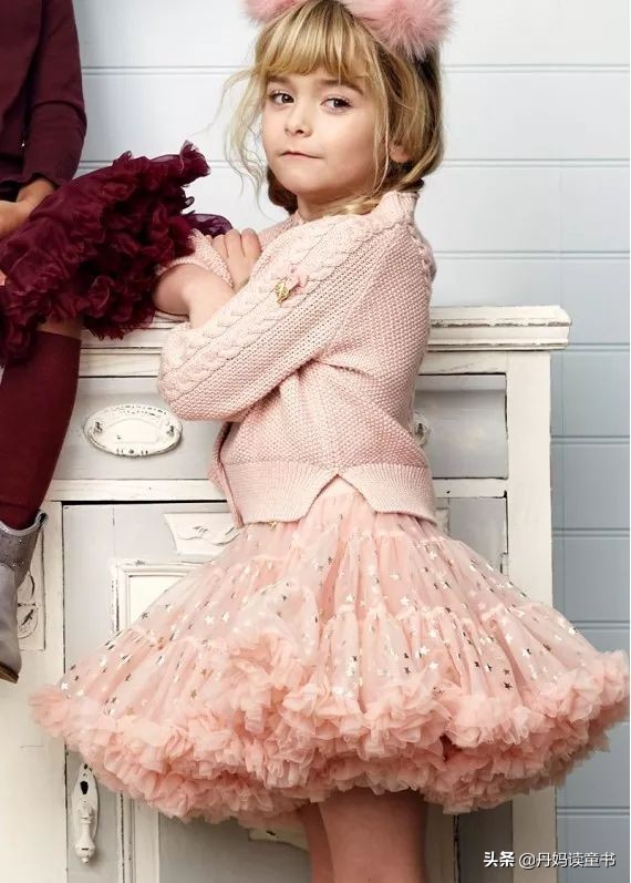 夏季流行的裙子童装,夏天连衣裙短袖童装