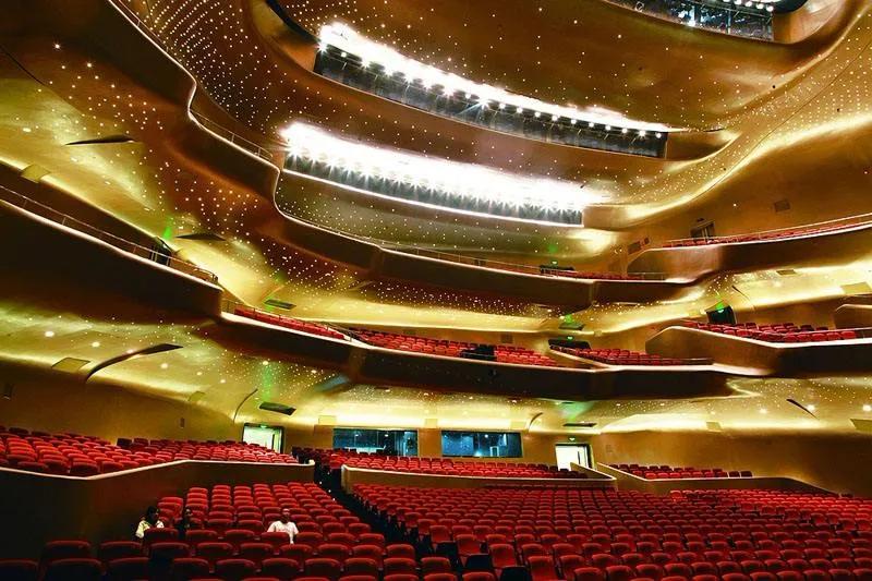 建筑设计师扎哈·哈迪德,扎哈哈迪德设计的中国建筑