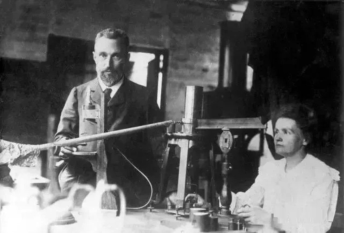 什么是X射线，它是如何被发现的，对人类有多大影响？