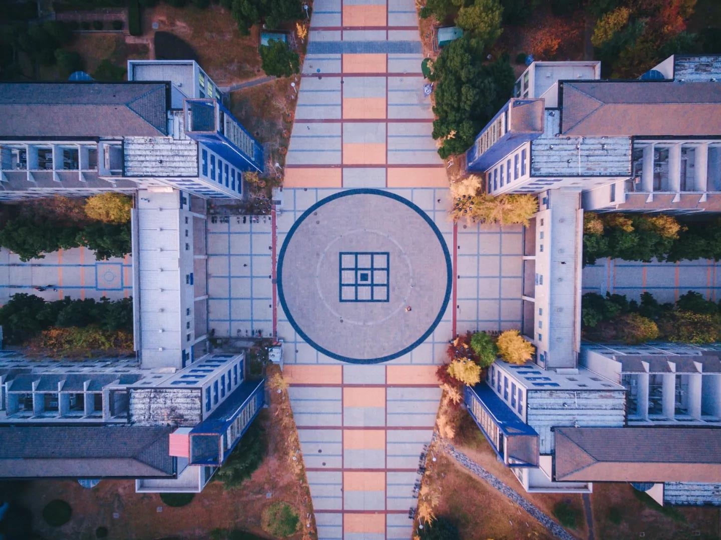 安徽这所211高校:坐拥5大校区,占地7000余亩,*小平邓**亲自题写校名!