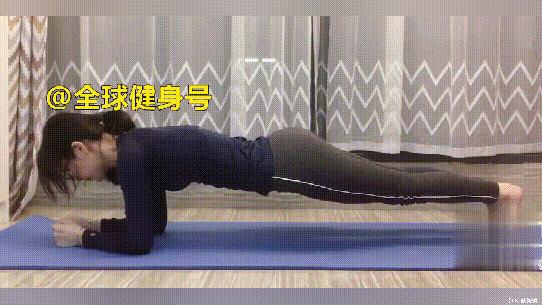 平板支撑锻炼核心肌群效果惊人,平板支撑对强化核心肌群非常有益