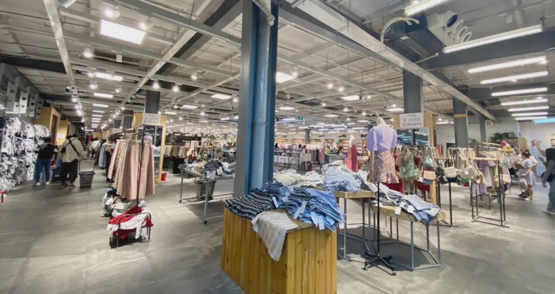 西安小众品牌服装店,西安时尚优雅女装街铺品牌