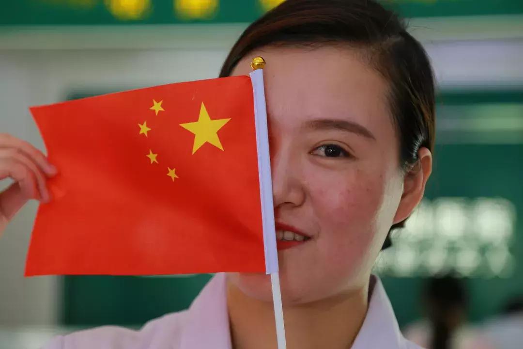 栉风沐雨七十载沧桑巨变铸辉煌,栉风沐雨一百年砥砺前行