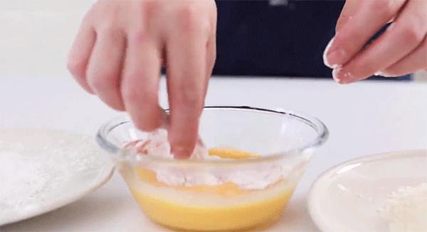 在家做香酥鸡排香嫩不柴,怎样才能做出外酥里嫩的炸鸡排