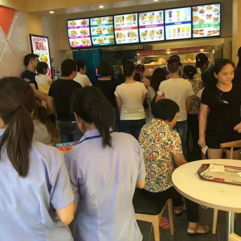 超级堡汉堡加盟多少钱,超级堡开原店