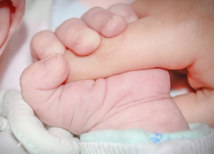 糖尿病人能母乳喂养吗,糖尿病妈妈可以喂孩子母乳吗