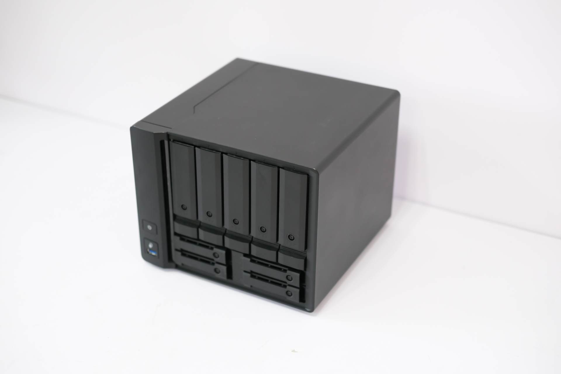 ZFS、RAIDZ欲罢不能？威联通TS-h973AX上手