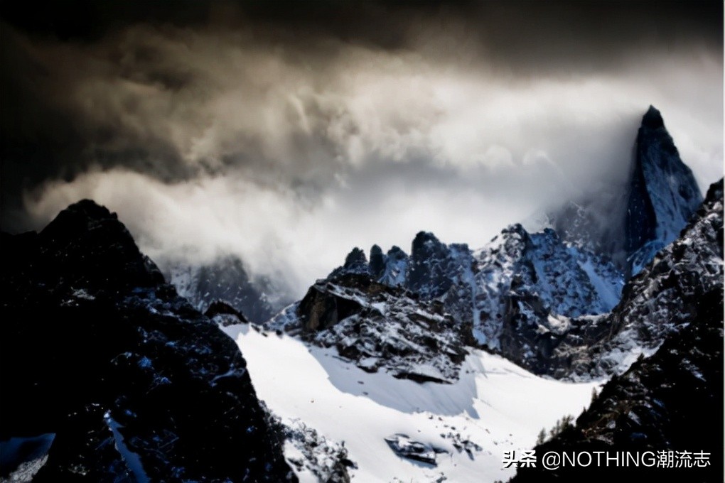 始祖鸟gammamxhoody软壳颜色,始祖鸟gammamxhoody防水效果