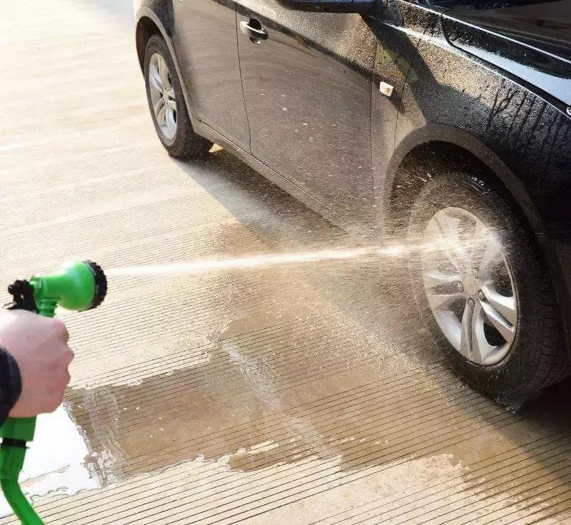 雨季清洗爱车,冬天雨天洗车的注意事项