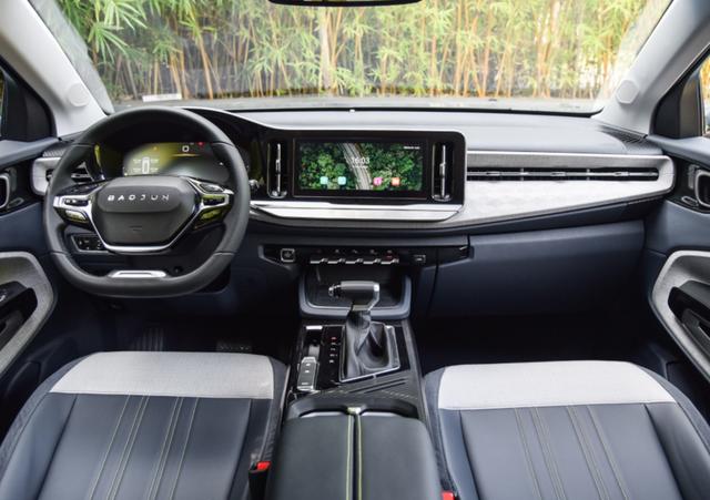 新宝骏rm5手动精英七座功能介绍,新宝骏rm-5驾驶感受