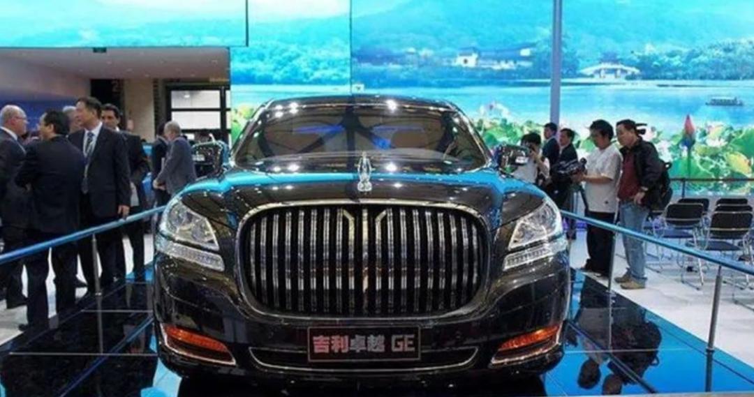 吉利又成功换装新车标比奔驰还帅,吉利新款车换标