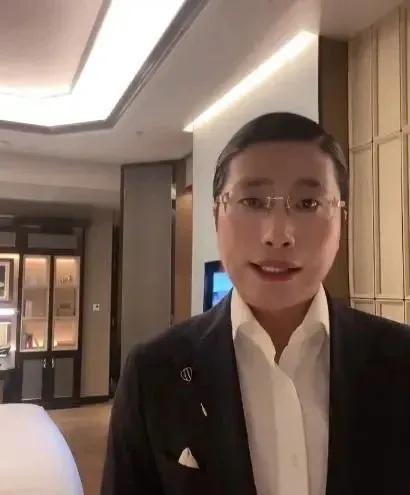 人类高质量男性创天价粉丝群：一年7.5w