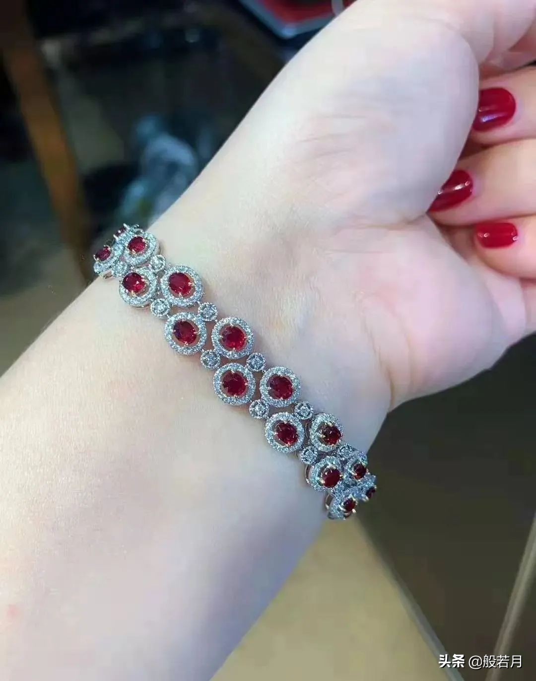 怎么用牙膏清洗珠宝,你的珠宝可以用牙膏清洗吗