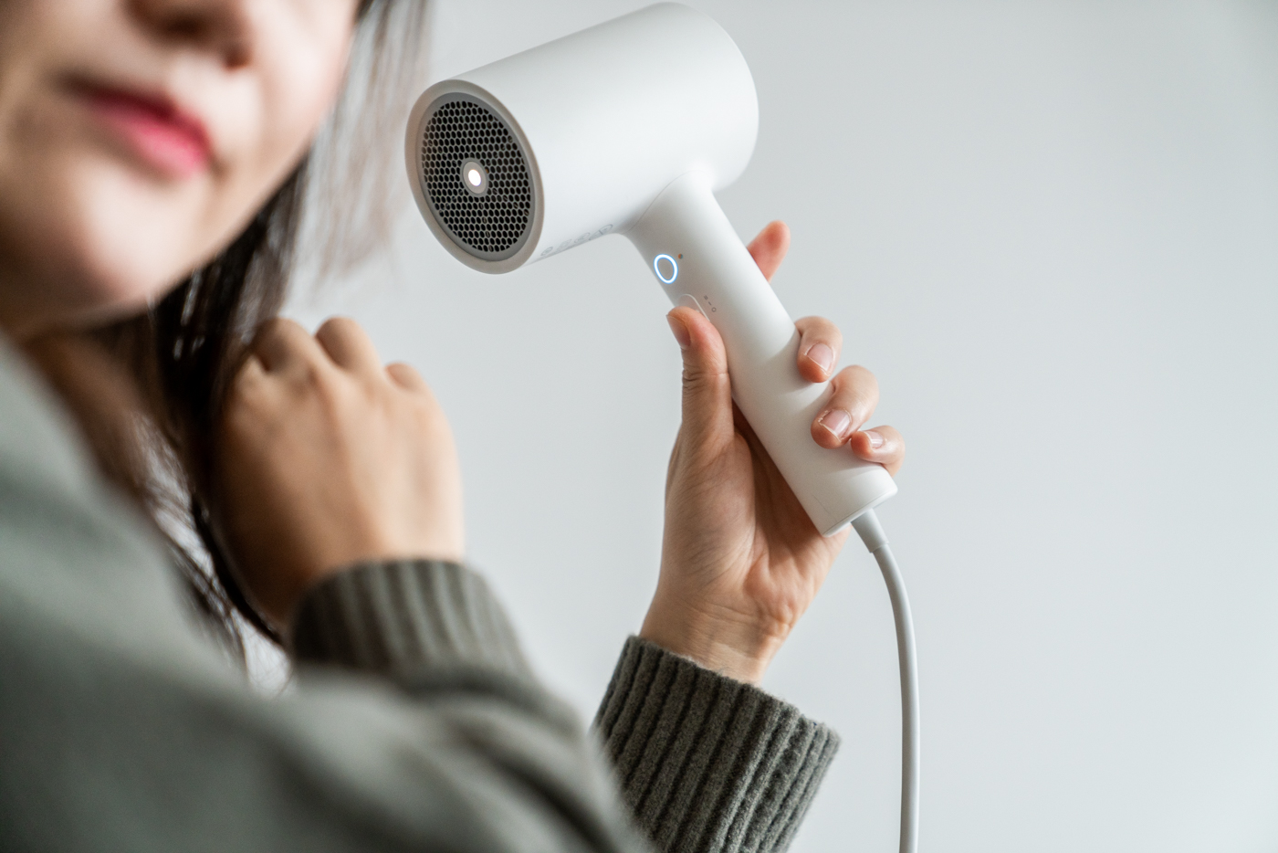 米家电吹风1800w,米家水离子吹风机是不是智商税